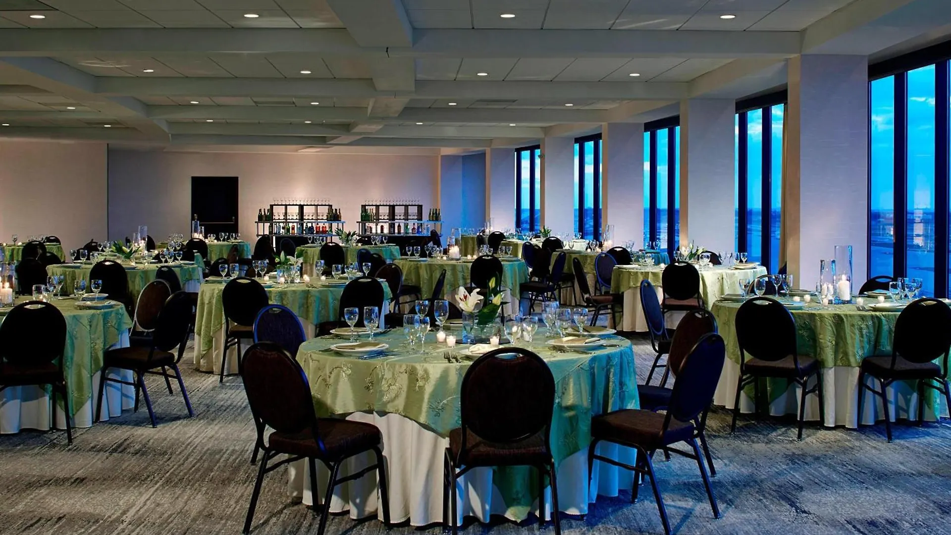 Renaissance St. Louis Airport Hotel Berkeley